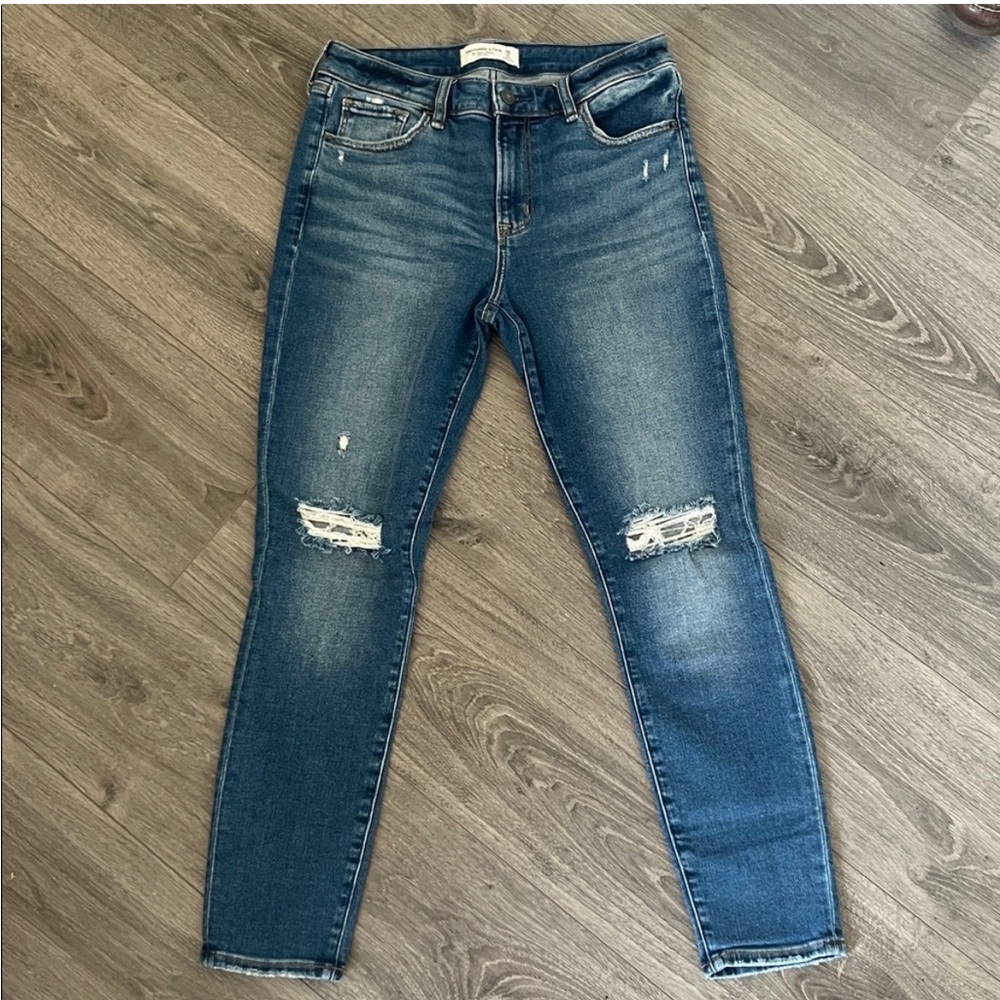 Abercrombie & Fitch Mid-Rise Skinny Jeans Blue Wash Size 28